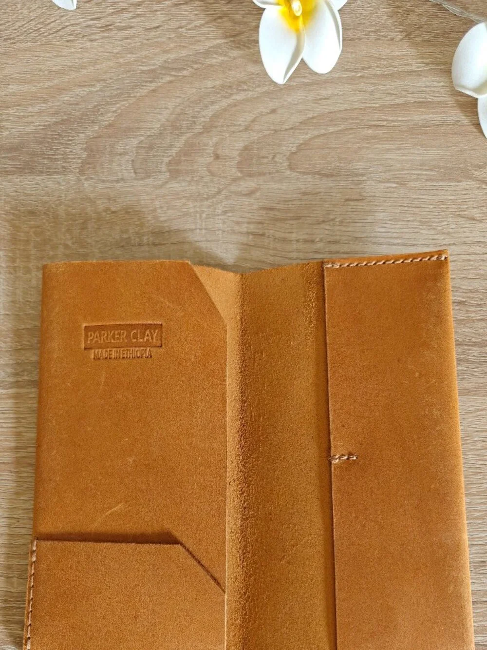 Parker Clay Addis Full-Grain Leather Passport Wallet Travel Rust Brown